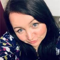 Karen Strachan's Instagram, Twitter & Facebook