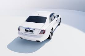 A wide center console conspires with big seats and a relatively low roofline to give the impression of just enough space. The New Rolls Royce Ghost A Car For The Post Opulent Generation Financial Times