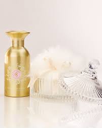 It is recommended for evening wear.myrurgia maja dusting powder/talc with puff for women 5.3 oz. Shelley Kyle Ballerine Body And Linen Powder Talc Free Gift Set With Large Puff And Crystal Dish Shelley Kyle