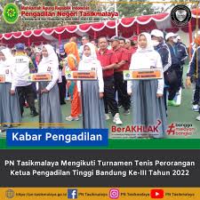 Kontingen Tenis Pengadilan Negeri Tasikmalaya mengikuti upacara Pembukaan  turnamen tenis KPT Cup III