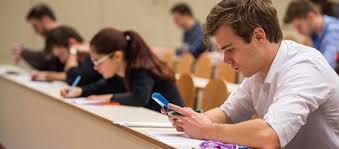 Diákok a matematika írásbeli érettségi vizsgán az egri eszterházy károly egyetem gyakorló általános, közép,. Eduline Hu Kozoktatas Elindult A Kozepiskolai Felveteli A Diakok Mar Irjak A Kozponti Feladatsort