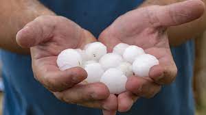 Elég a középkori várakra, a török minaretekre, termálfürdőkre, vagy a habsburg uralom. Brutalis Szupercellak Tomboltak Az Orszagban Fotokon Az Iszonyatos Jegeso Video Hellovidek