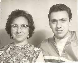 Montgomery Wards in the Caprock Center had a Lunch Counter with a grill..  Not unusual in 1964. 10 cent hamburgers? Why did they care if you wanted  more than one? (May 30 1964 AJ)