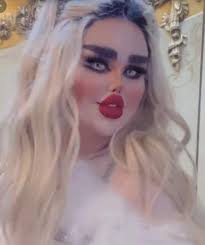 الفنانة داليا نعيم في تغريده لها : اني اشبه الملاك السماوي وانا مصنفة من  ضمن الملاك في الارض نتمنى الشفاء العاجل للمعجبين بالفنانة