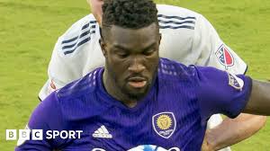 Daryl Dike: Barnsley sign USA striker