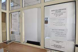 14 (1 ghiseu), centrul de încasare situat pe bulevardul oltenia bloc 65a1 la parter (1 ghiseu), centrul de. Craiova Programul DirecÈ›iei De Taxe È™i Impozite Tvr Craiova