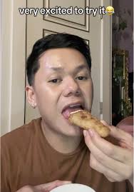 Julius Martinez Connolly (@julius.martinez.c)