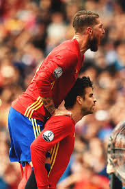 Jun 01, 2021 · nach sieben jahren könnten sich die wege von real madrid und trainer carlo ancelotti wieder kreuzen. Doyneamic Sergio Ramos Hairstyle Sergio Ramos Body Football Books