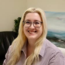 🎉NEW EPISODE🎉 Anna was born and raised in the Ann Arbor charismatic  renewal, and spent her childhood and teenage years within the community  milieu. After coming out as transgender, she was put