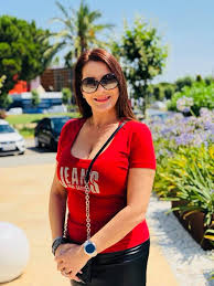 Este absolventa a liceului teoretic `ana ipatescu` din gherla (sectia. Angela Rusu Https Youtu Be Dggd 3vstnq Facebook