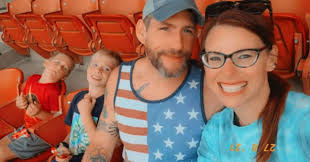 baseball #buffalobisons #peanutspopcorncrackerjacks #Fridaynightbash