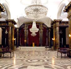 Recognize It It Was The Film Site For The Entrance To Gringotts Bank In The First Harry Potter Film In R Australia House London Photos Harry Potter Locations