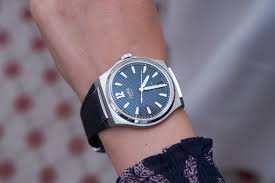 On the passage season 1 episode 5, fanning entered elizabeth's mind, and had a shocking tactic to bring her back to the way she was before the disease. Cross If You Dare Czapek Cie S Antarctique Passage De Drake Loupiosity Com