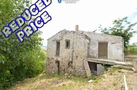 Search Properties For Sale In Italy Italy Magazine Italy Magazine House With Land Italy
