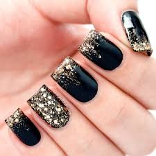 Uñas acrílico negras con con blanco si estas buscando uñas acrílico negras read more. Unas Acrilicas En Negro Y Dorado Unas Acrilicas