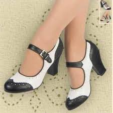 Black And White Wingtip Shoes Womens Dancestore Com Swing Dancing Shoes Chaussures Rockabilly Chaussures Retros Belle Chaussure