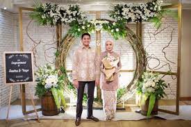 Floral Backdrop Ideas Stunning Beauty Can Rent Or Make Your Own Modern Wedding Latar Belakang Pernikahan Lamaran Pernikahan Tempat Pernikahan