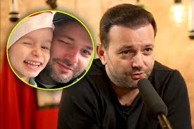 Mihai Morar și-a făcut curaj și a povestit drama prin care a trecut cu  fiica sa. Micuța Roua a ajuns de urgență la spital. „Nu am primit un mesaj  mai dureros decât