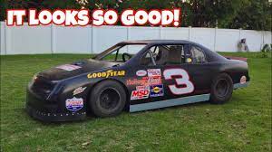 Well, it is a huge beast by rc standards, but what really makes it stand out is its scale realism. Transforming The Half Scale Nascar It Looks Insane Youtube