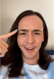 Mitchell Sheehan's Instagram, Twitter & Facebook