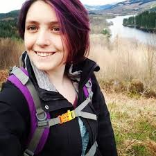 Jade Hendry (@JamButtyJones)