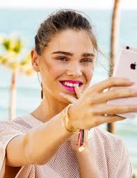 Vivan la arruga, la cana y el kilito de más! (O cómo deshacerse de las  presiones estéticas)