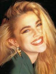 Iamtheinfinitefsplog Retro Landscapes 90s Hairstyles 90s Makeup Hair Styles