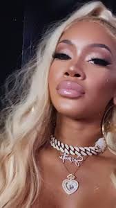 Sapphire Mitchell (QueenSapphirex)