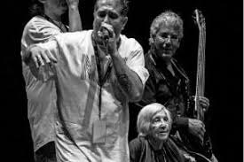 Geboren 1924 in saarlouis ist sie ebenso autorin mehrerer. Esther Bejarano Und Microphone Mafia Kirchenkreis Bad Godesberg Voreifel