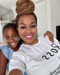 Robyn Woods (@therobynwoods) • Instagram photos and videos