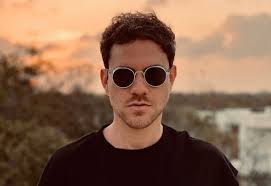 Vauban Music & Downloads