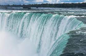 Check spelling or type a new query. Canada Une Journee Aux Chutes Du Niagara