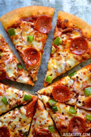 10 Tips For Making Pizza At Home Pizza Rezept Rezepte Pizzasauce