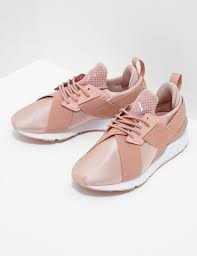 Product storysharp angles abound in the muse 2 metallic women's sneakers, yet they're so incredibly soft on the inside. Puma En Pointe Muse Rose Gold 35eed8