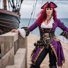 a fierce and alluring pirate queen - Playground