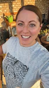 Come harvest some homegrown, organic veggies with me in my backyard,  kitchen garden. Today I’m harvesting tomatoes, peppers, onions, potatoes,  tomatillos, and cucumbers from my raised bed garden. Yay ...