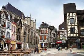 Troyes Champagne France Les Regions De France Champagne Ardenne Voyage En France