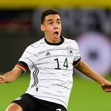 Chelsea fc were essentially champions of this. Daily Schmankerl Real Madrid Eyeing Bayern Munich S Jamal Musiala And Borussia Dortmund S Erling Haaland Bayern Out On Achraf Hakimi Kylian Mbappe Coy About Psg Future Robert Lewandowski As A T Rex And More