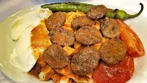 Kofta is a family of meatball or meatloaf dishes found in the indian subcontinent, south caucasian, middle eastern, balkan, and central asian cuisines. Pideli Kofte Nasil Yapilir Bursa Usulu Pideli Kofte Tarifi