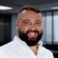 200+ perfis com “Eric Fernandes Fernandes”