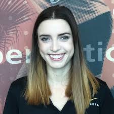 Lauren Schlabach's Instagram, Twitter & Facebook