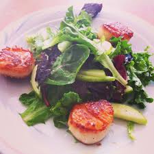 Gordon Ramsay S Pan Seared Scallops With Crunchy Apple Salad Recipe Gordon Ramsay Recipe Gordon Ramsey Recipes Gordon Ramsay Home Cooking