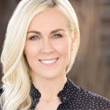 Julie Panter's Instagram, Twitter & Facebook