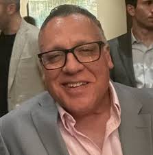 What causes the music and sound screen to go out intermittently in a Buick  Lacrosse?