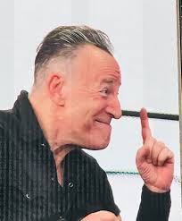 Funny conversation about avoiding a challenge in Dislyte Global