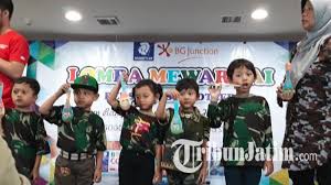 Bunga, binatang, pemandangan, buah, tersedia gratis untuk didownload. Sambut Hari Pahlawan 390 Siswa Tk Ikuti Lomba Mewarnai Sendok Nasi Kayu Di Bg Junction Surabaya Tribun Jatim