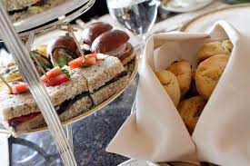 Tea At The Lobby At The Peninsula In Chicago Choosing Figs Tea Sandwiches Food Places To Eat