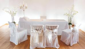 Eine hochzeit in erster linie mit viel herz im kleinem aber feinem kreis. Besondere Trauorte In Kolnbonn Heiraten Hochzeit