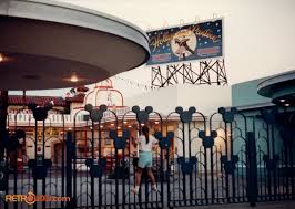 The lion or leo) is an american media company. Disney Mgm Studios August 1989 Todd Retrowdw
