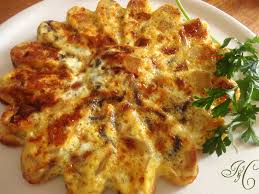 La frittata di patatine fritte rappresenta un ottimo modo di riciclare le patatine fritte avanzate; Frittata Di Patate E Cipolle Al Forno